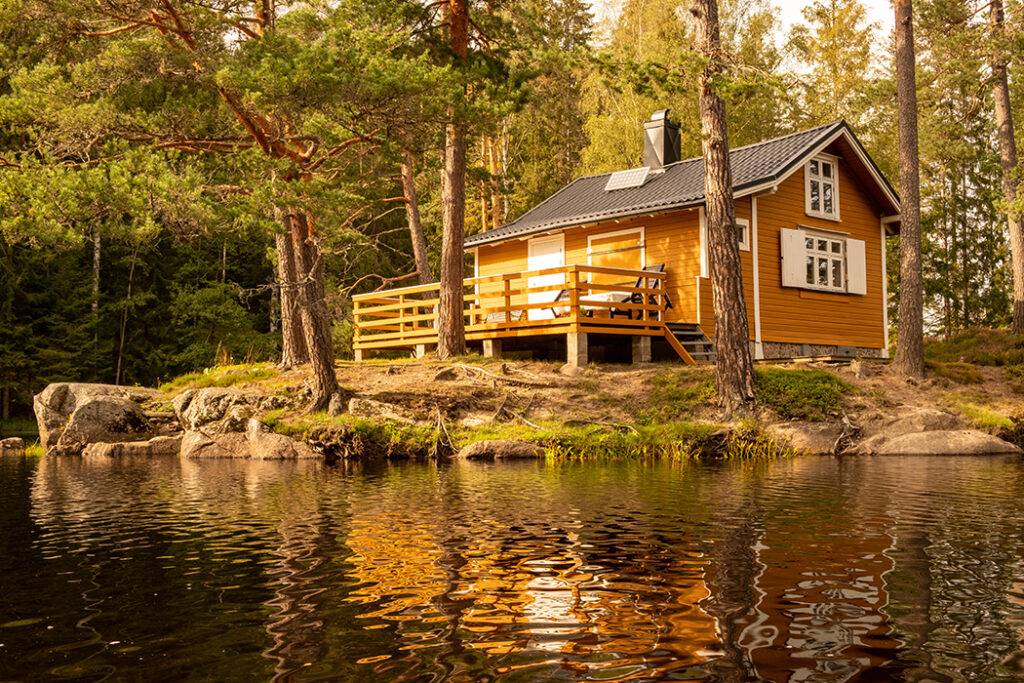 Off-grid Norwegian cabin in the woods powered by solar energy